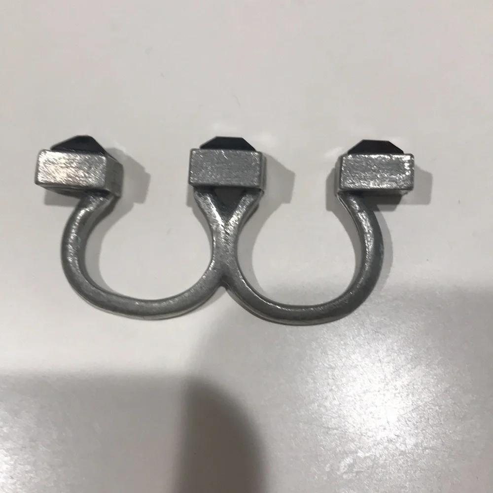 A unique ring - Picture 2 of 6